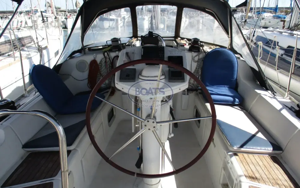 slider 1 Jeanneau Sun Odyssey 37