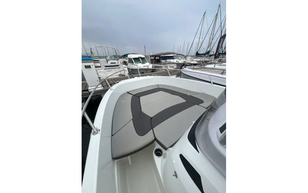 slider 8 Jeanneau Cap Camarat 6.5 CC Serie 3