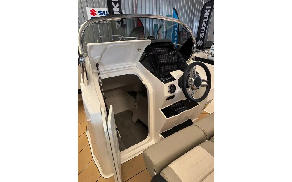 slider 7 Karnic SL641