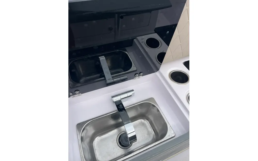 slider 15 Ranieri Next 255 LX