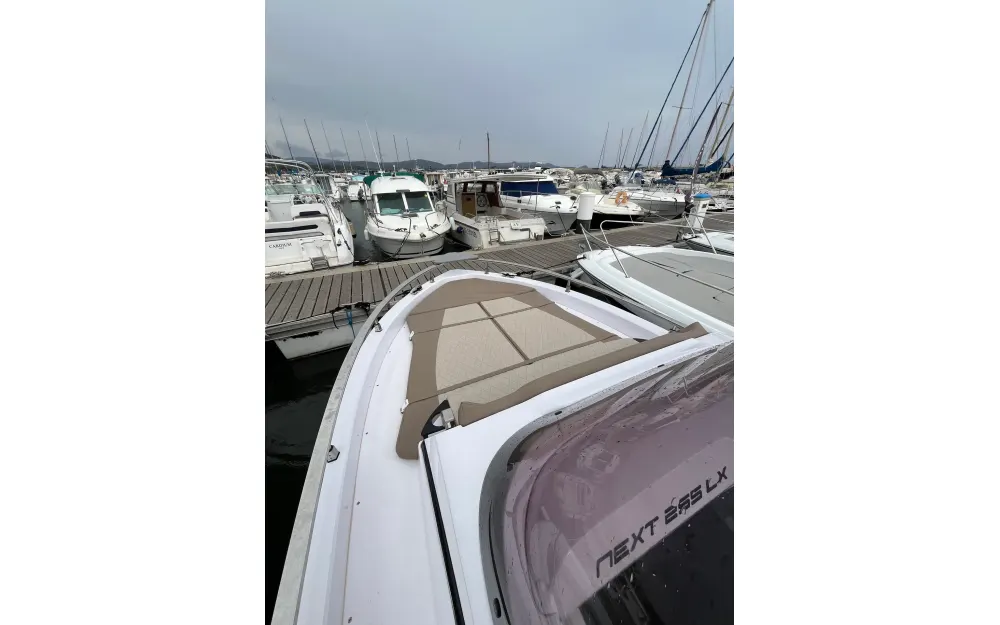 slider 19 Ranieri Next 255 LX