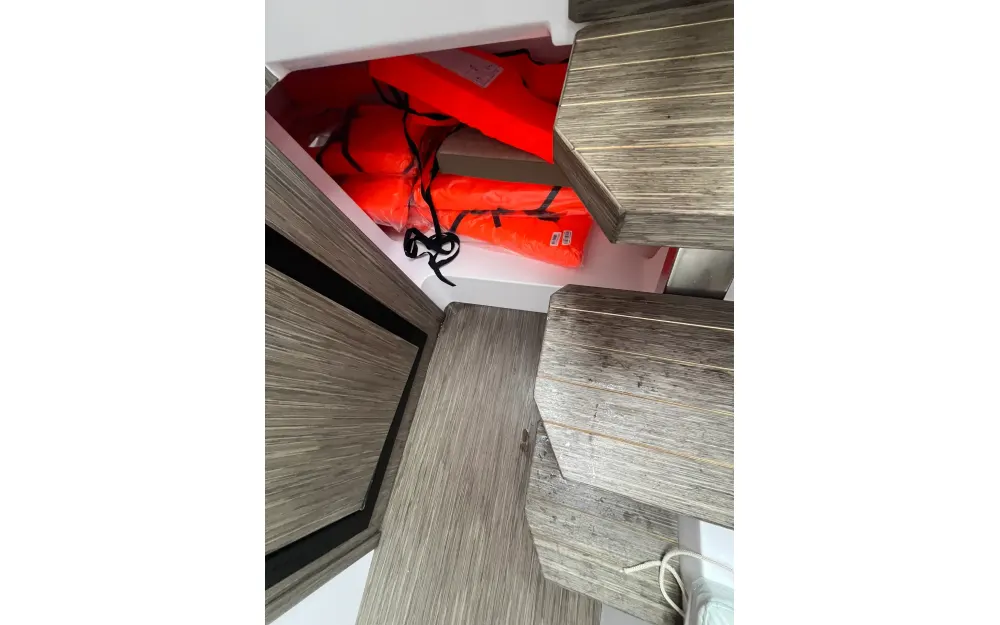 slider 24 Ranieri Next 255 LX