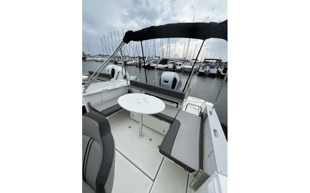 slider 10 Jeanneau Cap Camarat 7.5 WA Serie 3