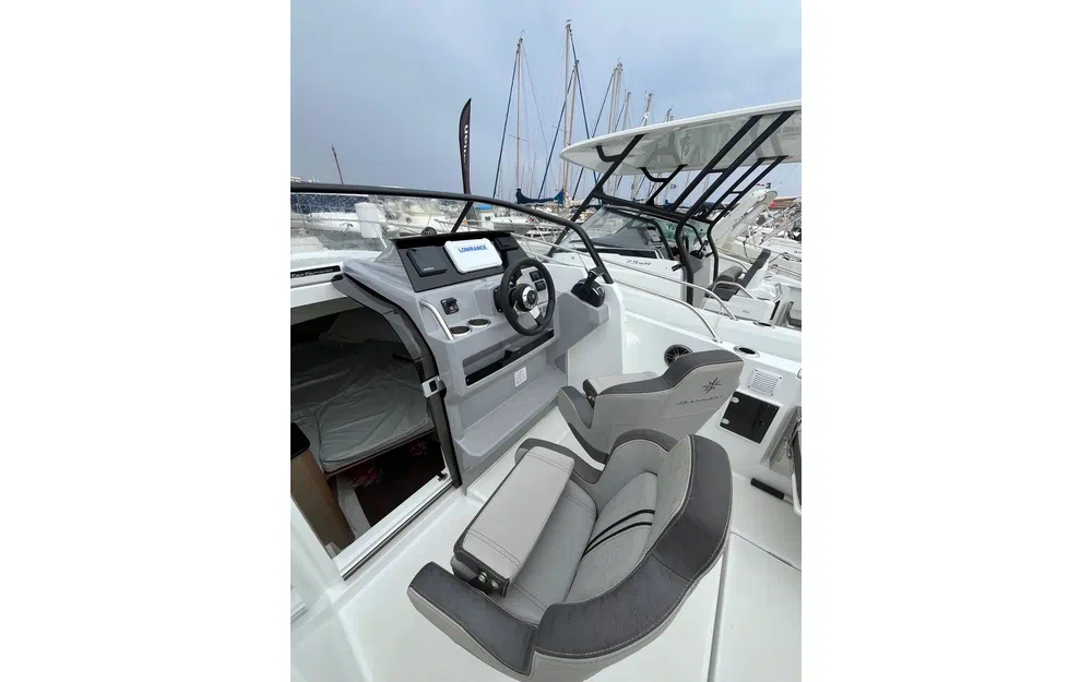 slider 11 Jeanneau Cap Camarat 7.5 WA