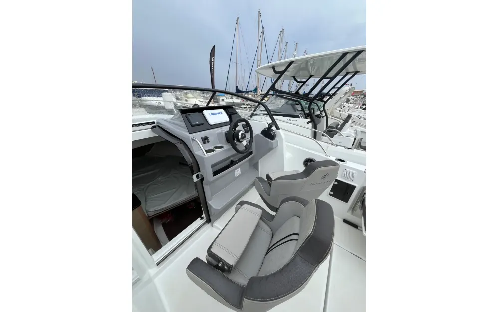 slider 11 Jeanneau Cap Camarat 7.5 WA Serie 3