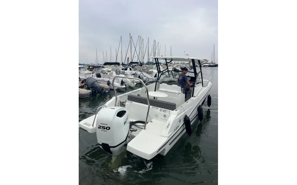 slider 6 Jeanneau Cap Camarat 7.5 WA Serie 3