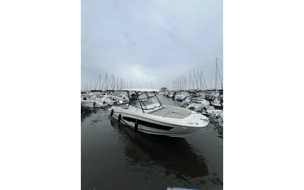 slider 8 Jeanneau Cap Camarat 7.5 WA