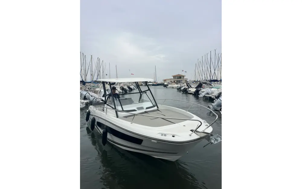 slider 0 Jeanneau Cap Camarat 7.5 WA Serie 3