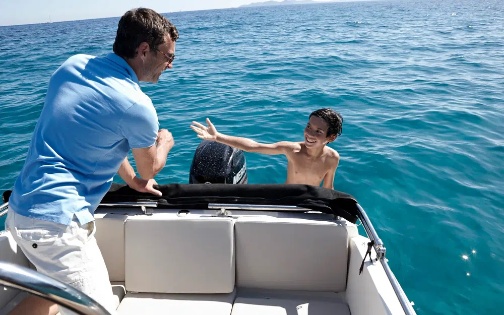 slider 8 Quicksilver Activ 455 Open