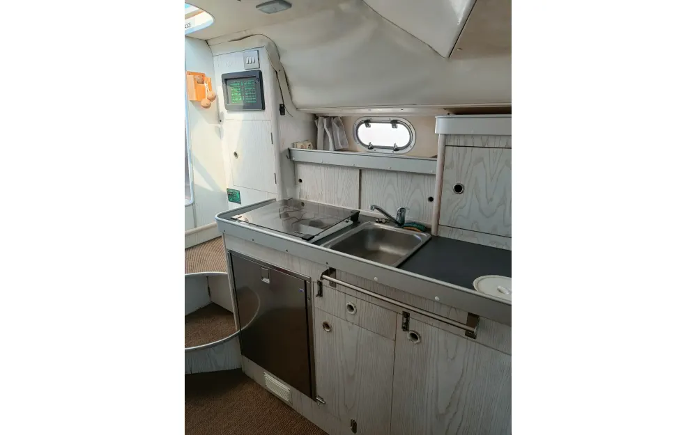 slider 9 Beneteau Flyer 8