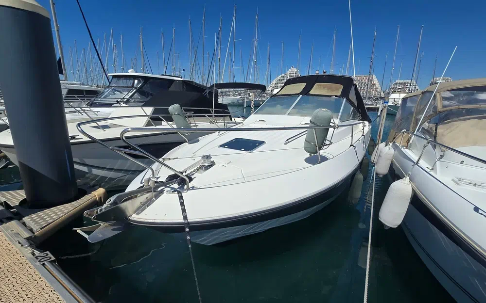 slider 2 Beneteau Flyer 8