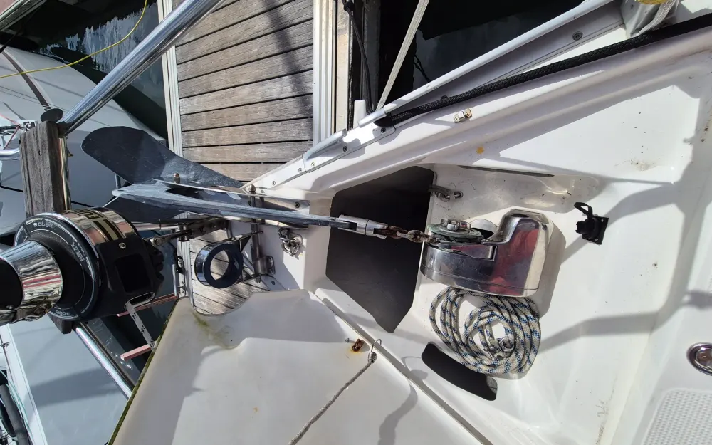 slider 9 Bavaria  33 cruiser