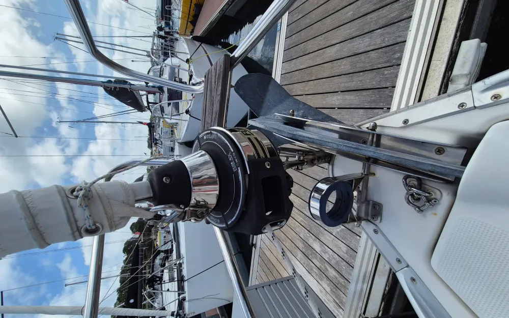 slider 10 Bavaria  33 cruiser