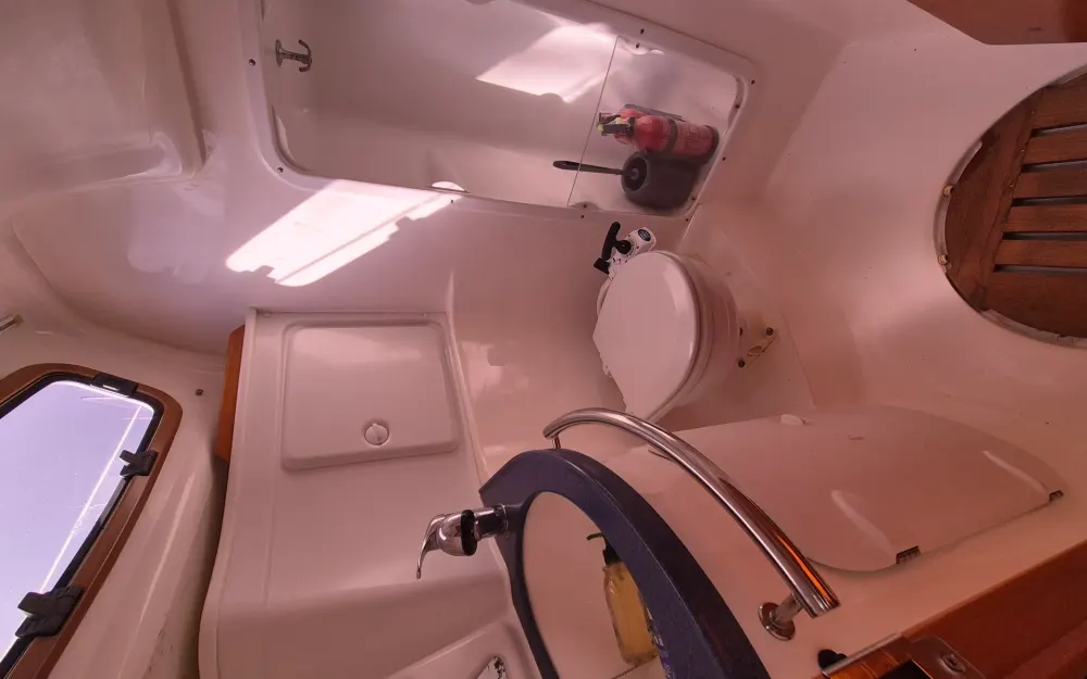 slider 14 Bavaria  33 cruiser