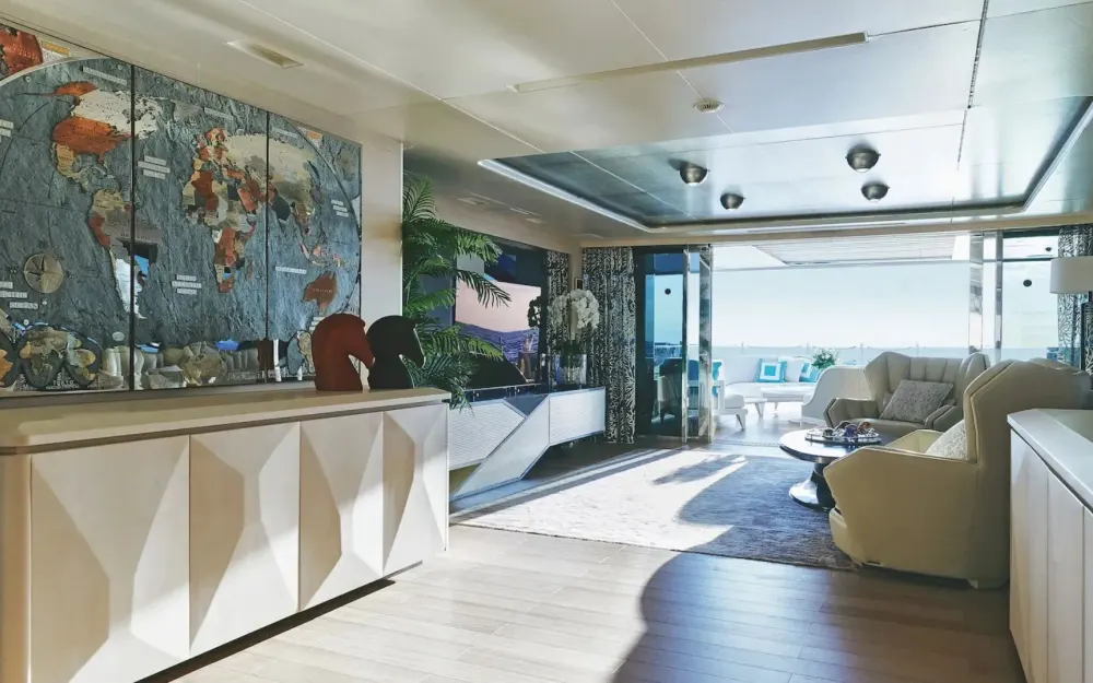 slider 13 Benetti  50