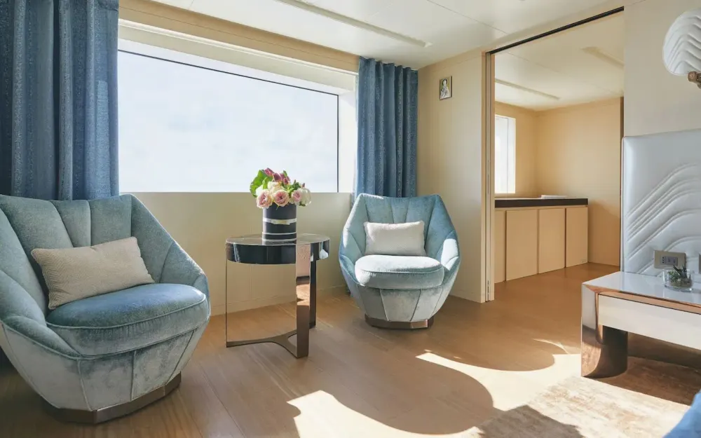 slider 17 Benetti  50