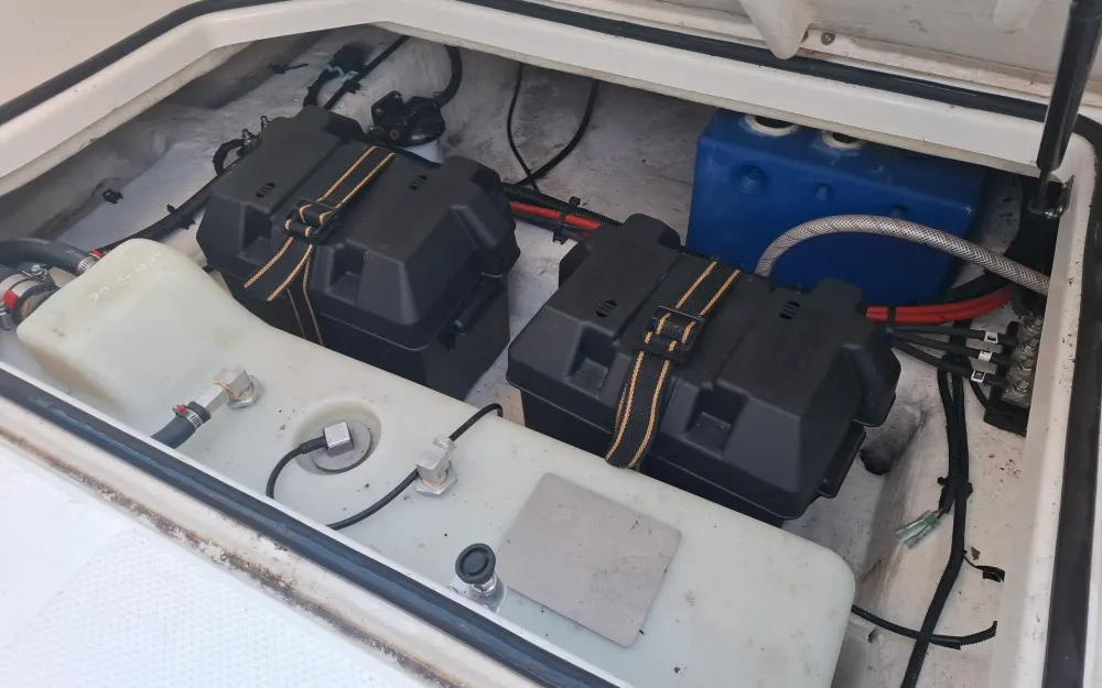slider 32 Quicksilver Activ 755 Sundeck