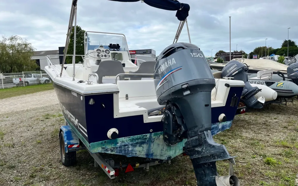 slider 2 Kelt White Shark 205