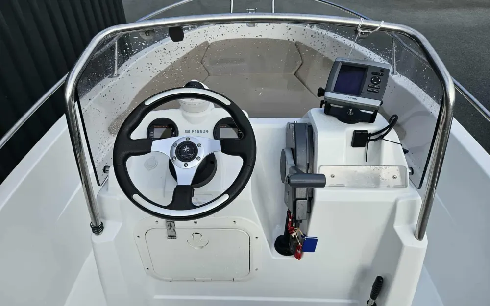 slider 12 Jeanneau Cap Camarat 4.7 CC Style