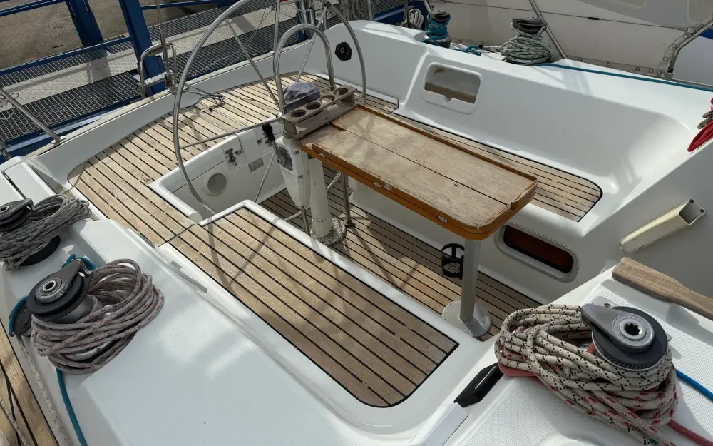 slider 11 Jeanneau Voyage 12.50