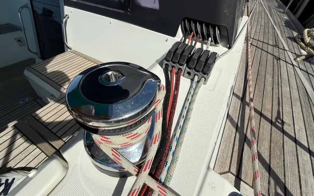 slider 12 Beneteau Sense 50