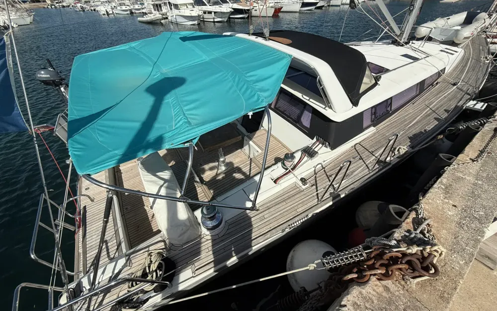 slider 1 Beneteau Sense 50