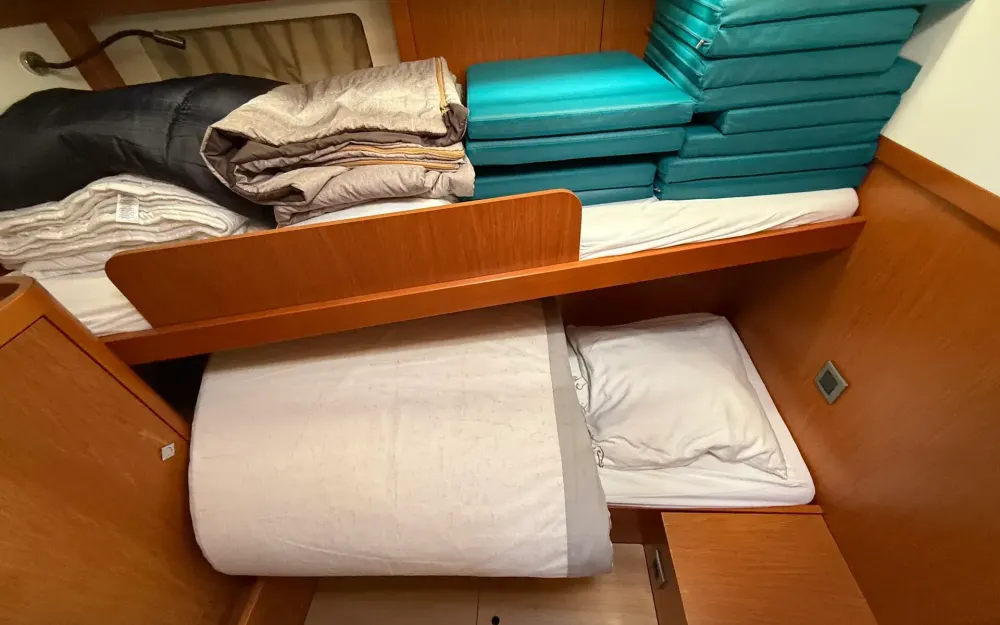 slider 34 Beneteau Sense 50