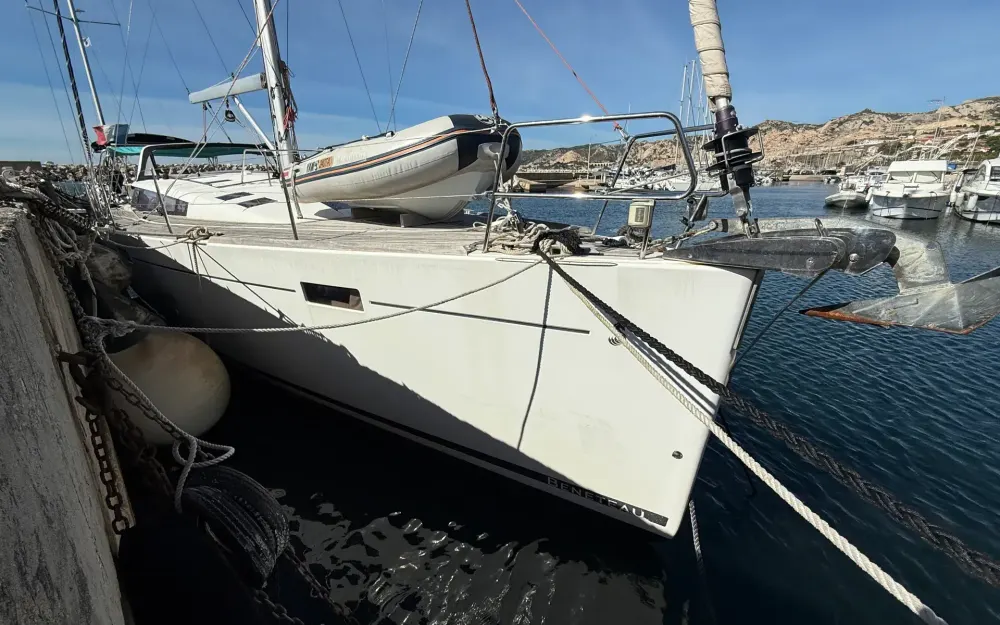 slider 2 Beneteau Sense 50