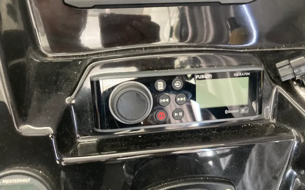 slider 21 Jeanneau Merry Fisher 895