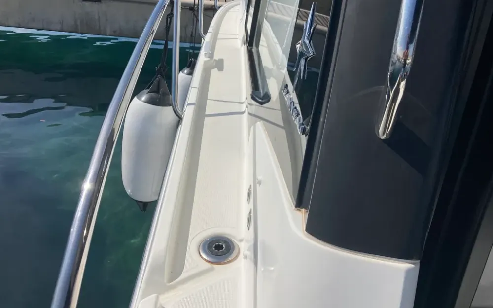 slider 6 Jeanneau Merry Fisher 895