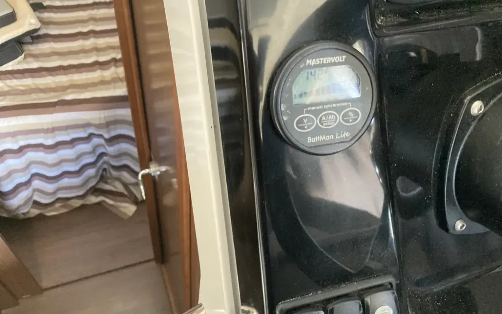 slider 26 Jeanneau Merry Fisher 895