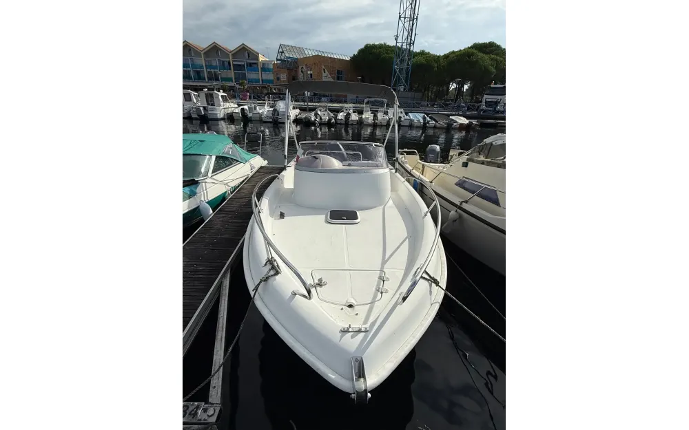 slider 2 B2 Marine CAP FERRET 522 SUNDECK