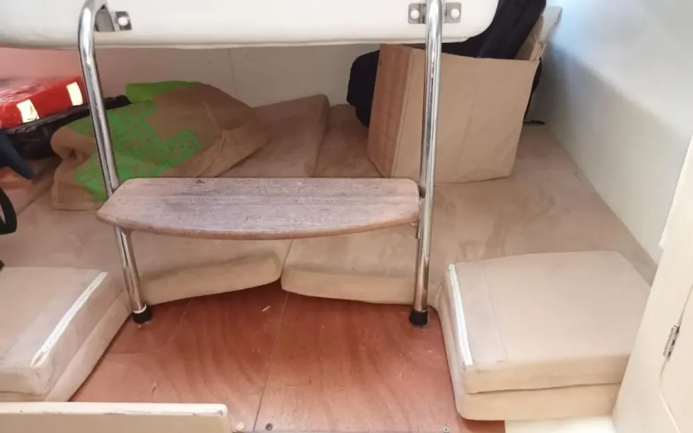 slider 10 B2 Marine CAP FERRET 752 CRUISER