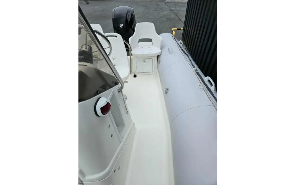 slider 11 Zodiac Pro Open 550