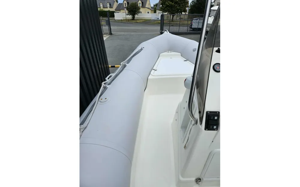 slider 12 Zodiac Pro Open 550