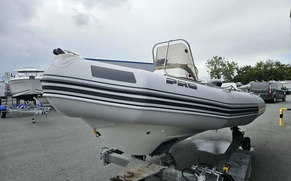 slider 15 Zodiac Pro Open 550