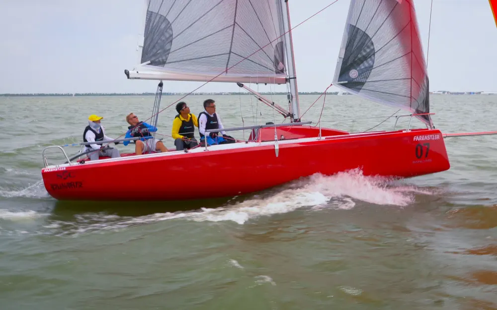 slider 3 Fareast  23 R
