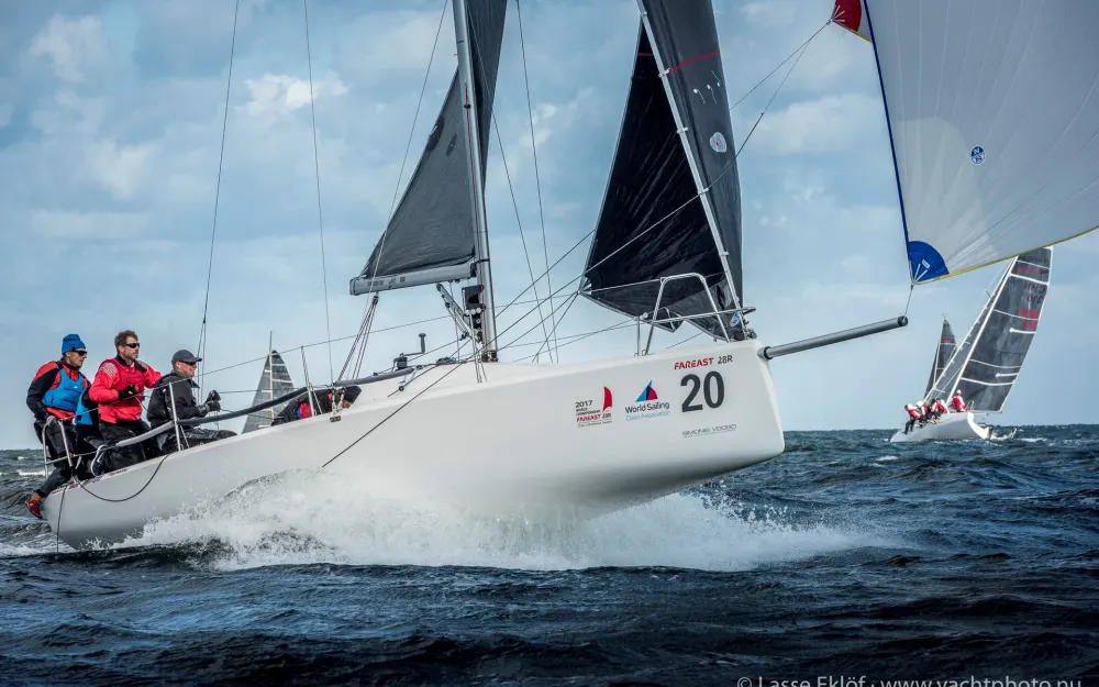 slider 3 Fareast  28 R