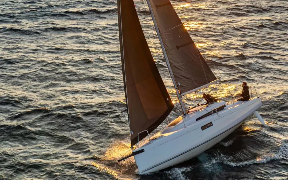 slider 0 Beneteau First 30