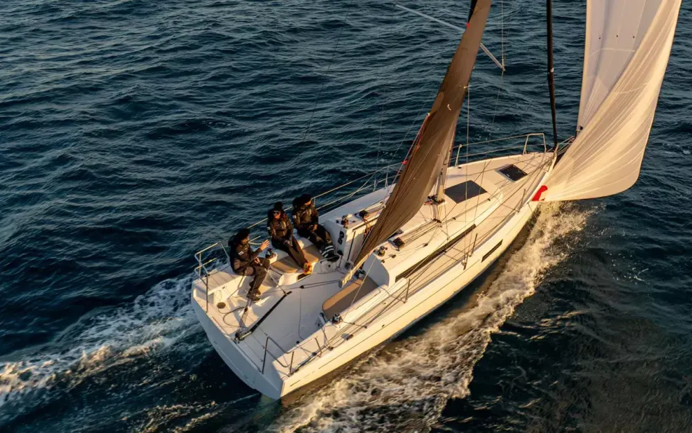 slider 3 Beneteau First 30