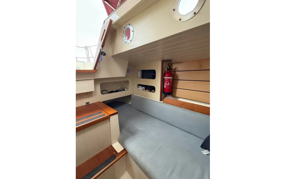slider 10 Cornish Crabber 22