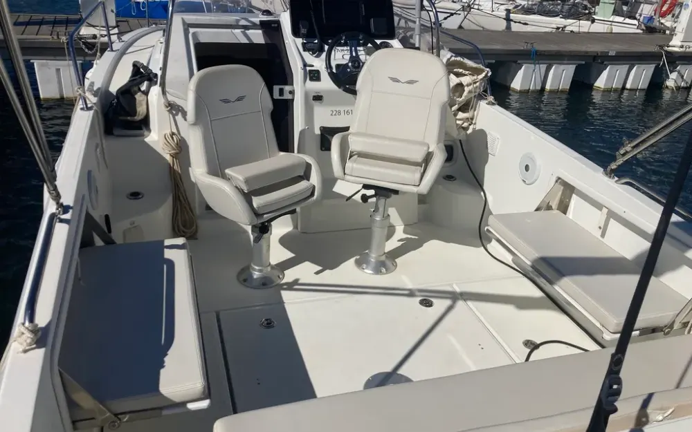 slider 5 Beneteau Flyer 8 SUNdeck