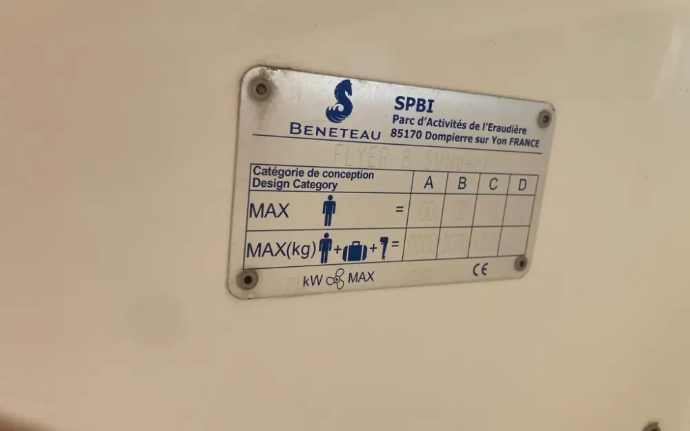 slider 25 Beneteau Flyer 8 SUNdeck