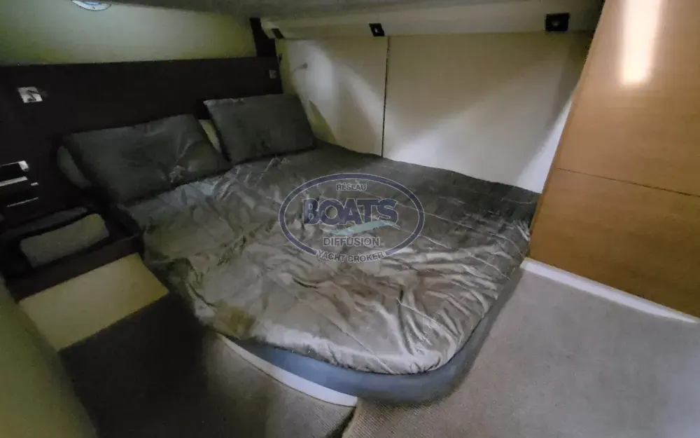 slider 13 Azimut Atlantis 38