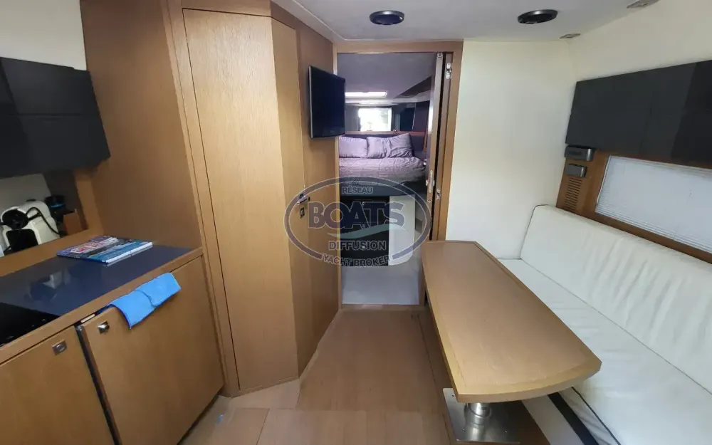 slider 8 Azimut Atlantis 38