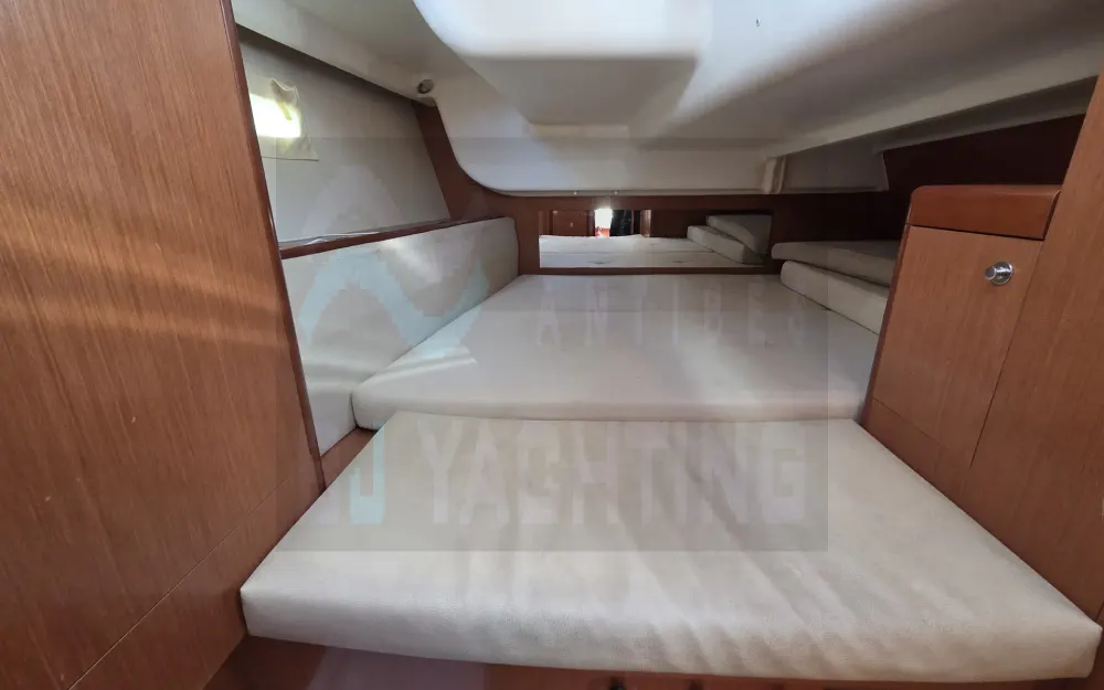 slider 16 Beneteau Oceanis 40