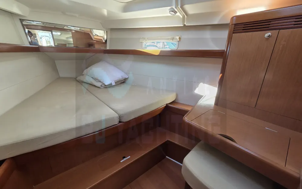 slider 17 Beneteau Oceanis 40