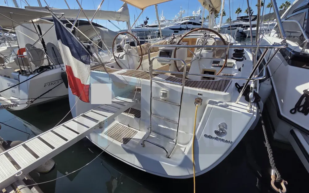 slider 1 Beneteau Oceanis 40