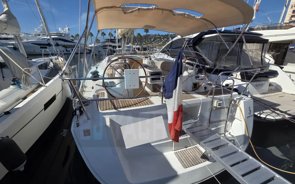 slider 2 Beneteau Oceanis 40