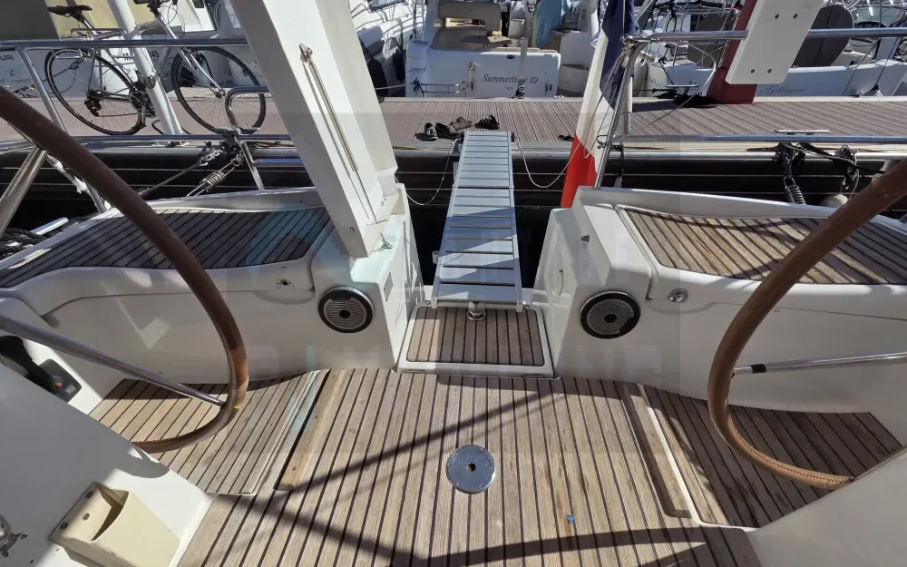 slider 3 Beneteau Oceanis 40